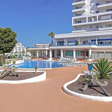 Daire Amazing 2 Bedroom Flat With Beachfront And Pool, Paraiso Del Sur A306