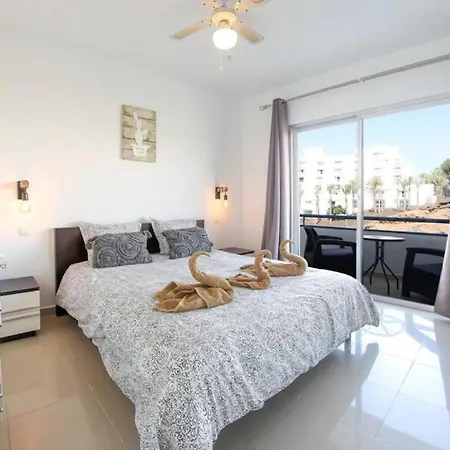 Amazing 2 Bedroom Flat With Beachfront And Pool, Paraiso Del Sur A306